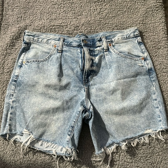 GAP Denim Shorts - Picture 1 of 5